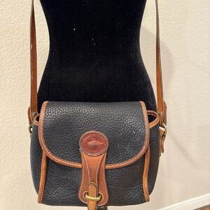 vintage Dooney & Bourke Essex crossbody bag
